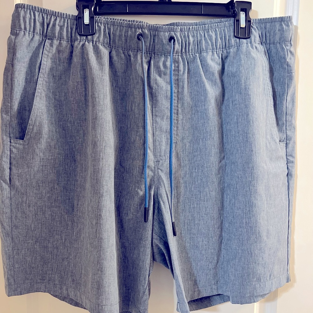 Like new Eddie Bauer shorts.